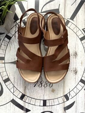 Women's Eurosoft Wide Sandals